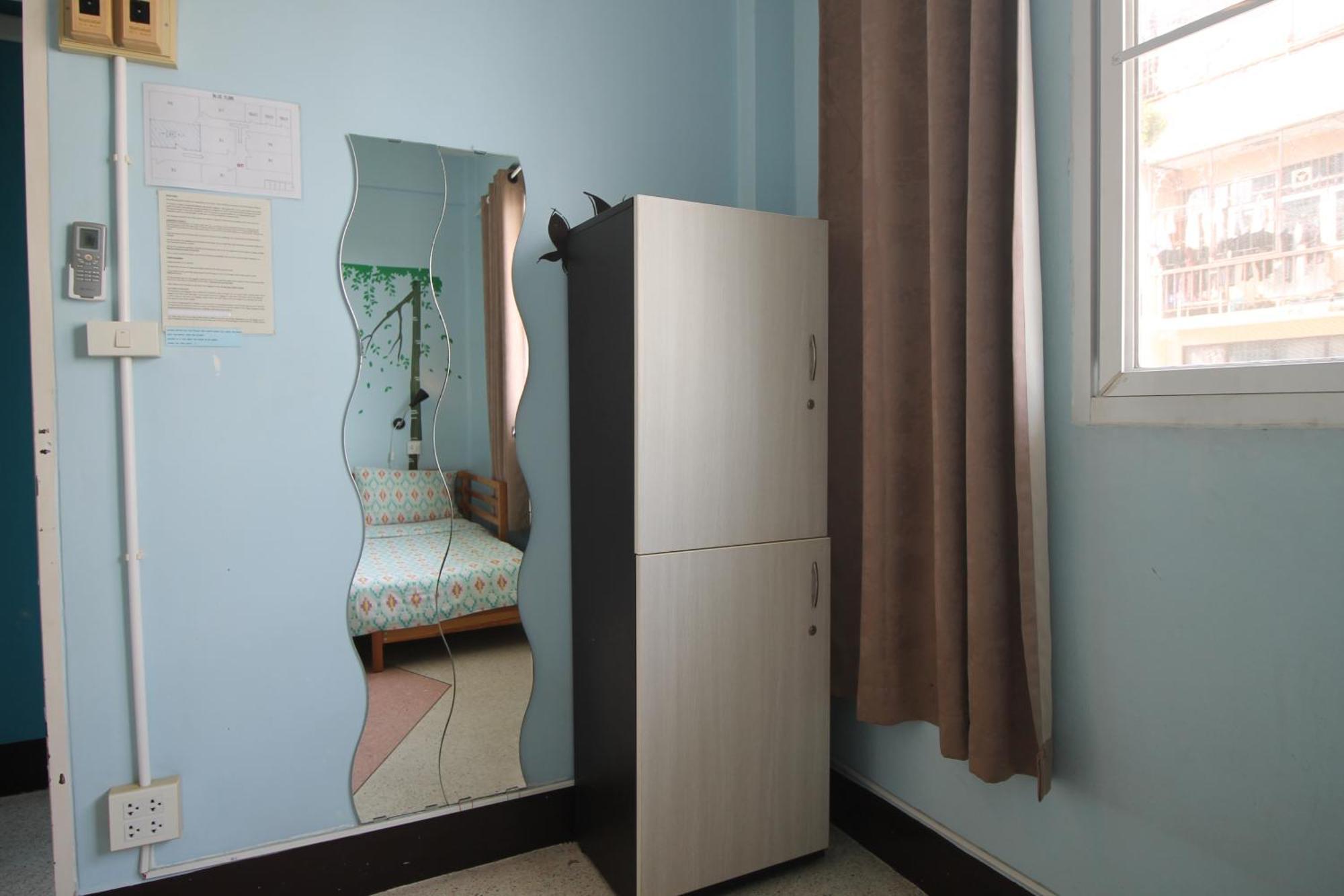 Baan Nampetch Hostel Bangkok Kültér fotó