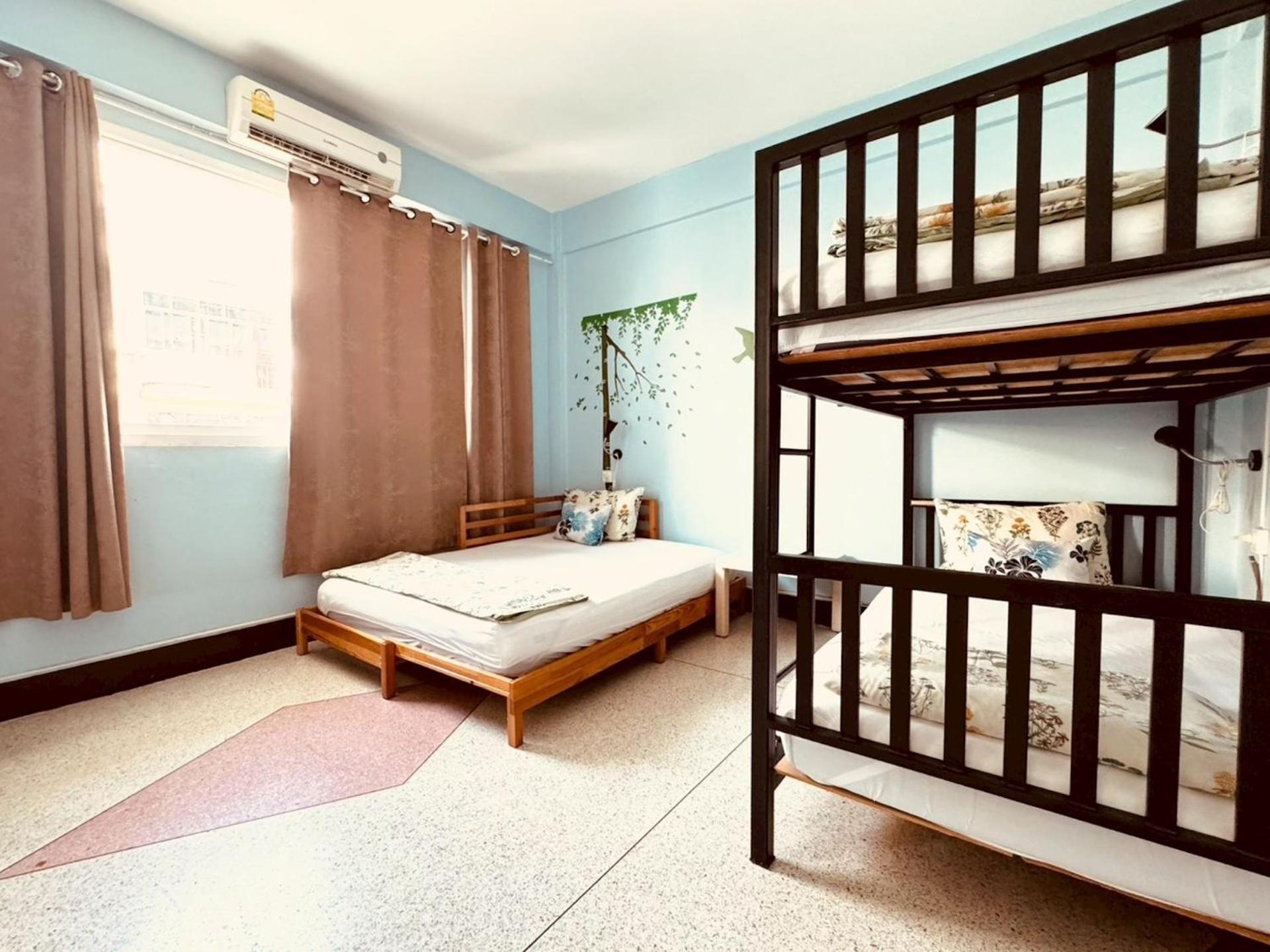 Baan Nampetch Hostel Bangkok Kültér fotó