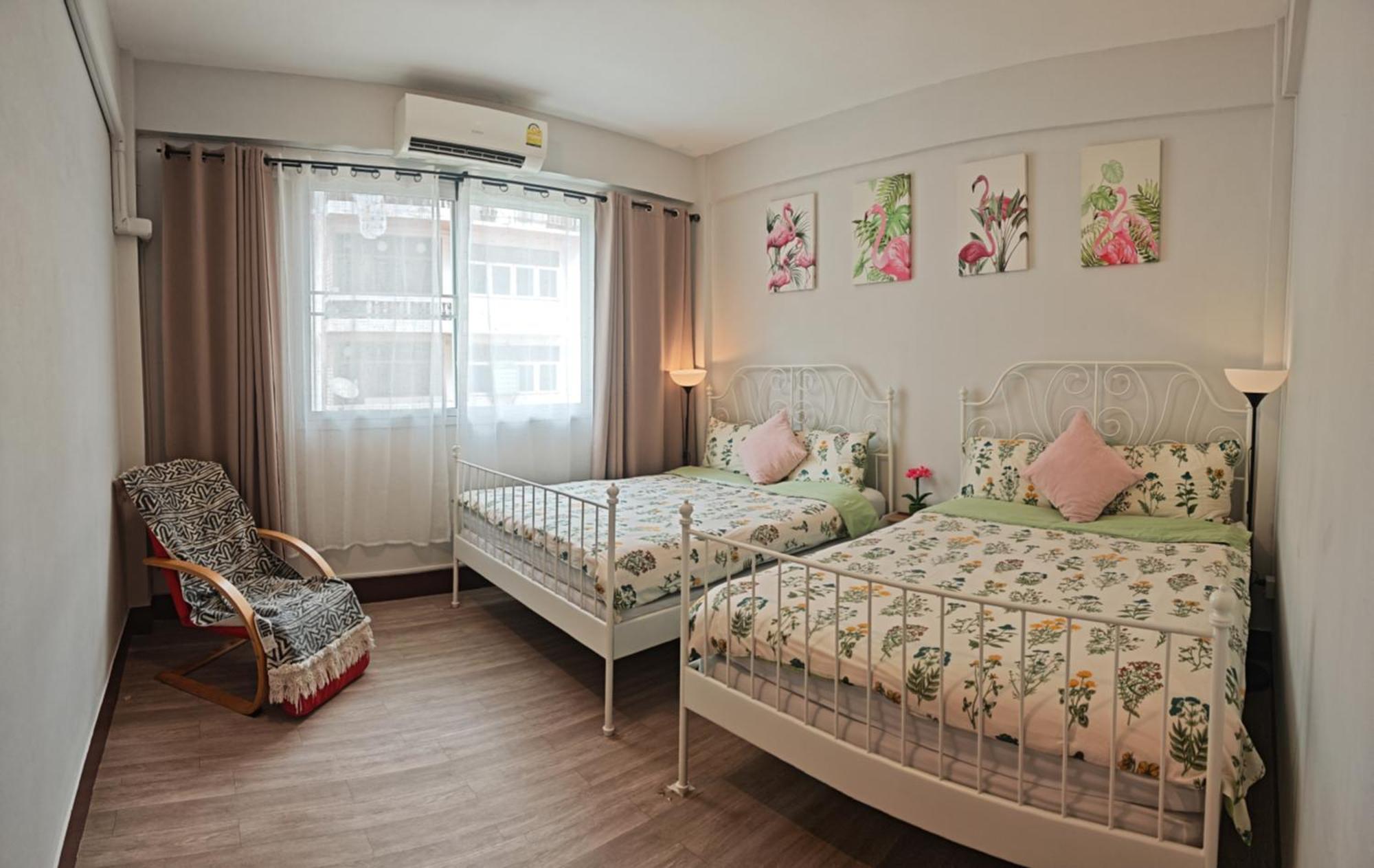 Baan Nampetch Hostel Bangkok Kültér fotó